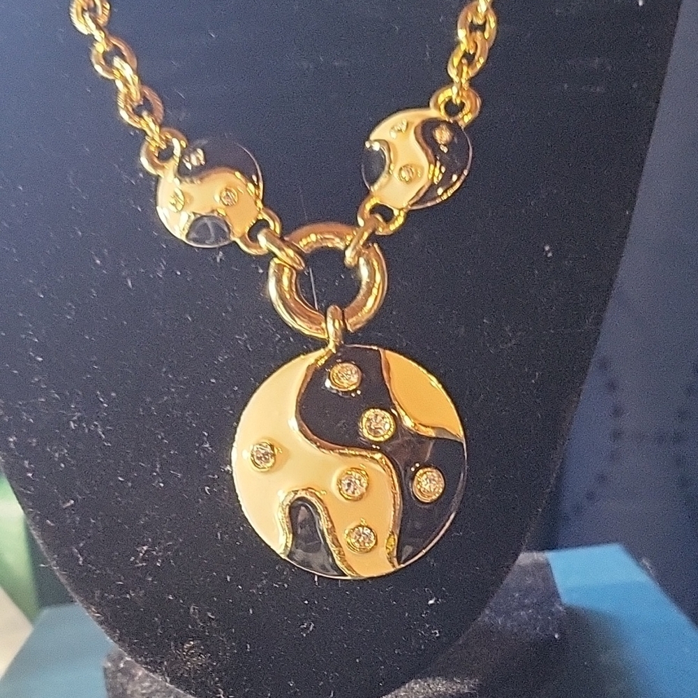 Gold Tone and Black Yin Yang Necklace - Picture 7 of 7